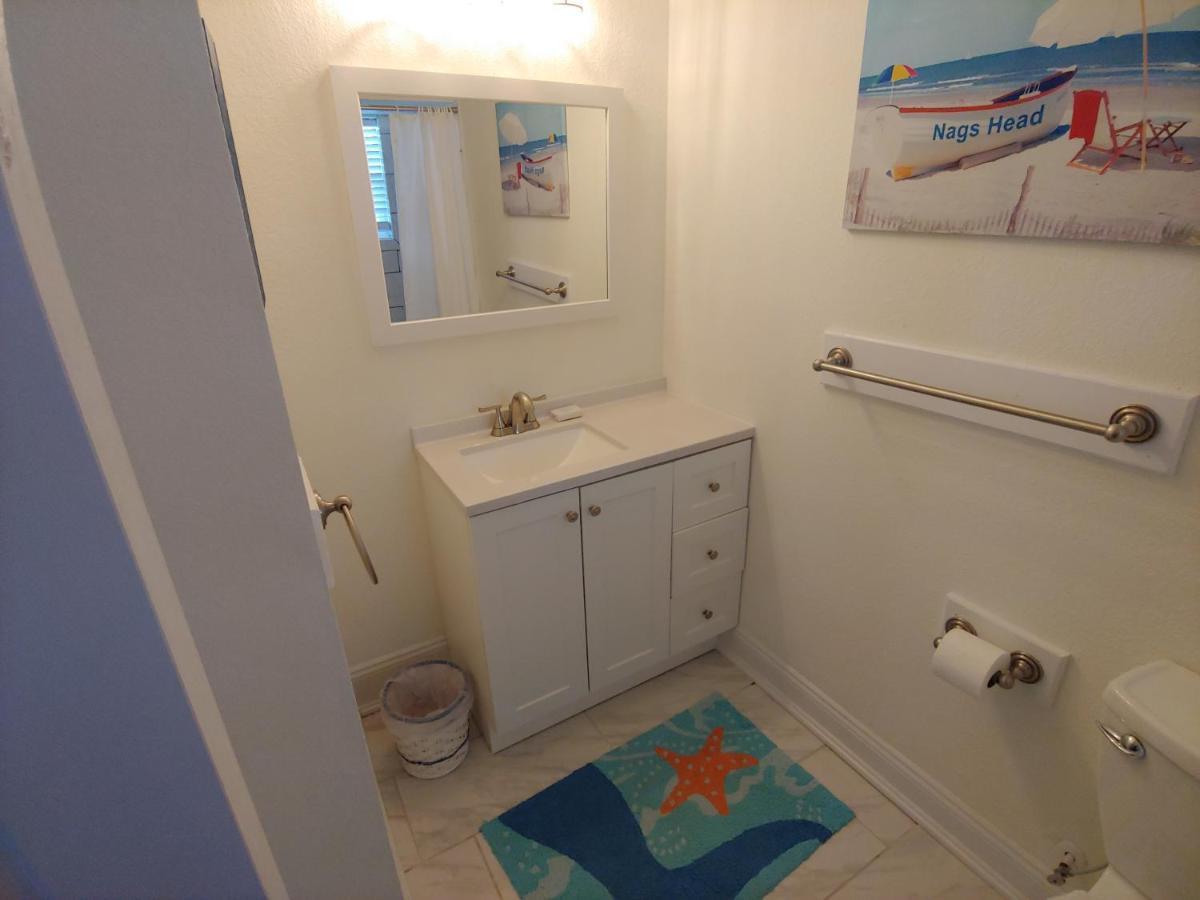 2508 Beach Rd, Semi-Oceanfront, Pool/Hot Tub ナグス・ヘッド エクステリア 写真